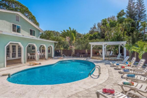 Great 6BR for All Ages Heated Pool 5 Min to Beach